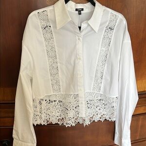 Elegant White Lace Women's Top